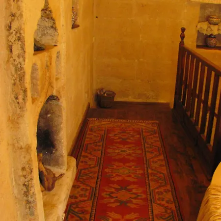 Serenity Cave Hotel 3*