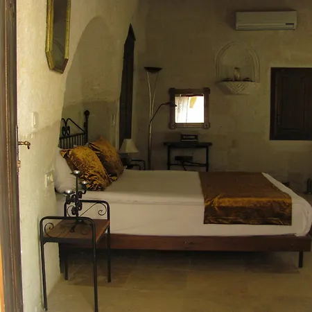 Serenity Cave Hotel 3*